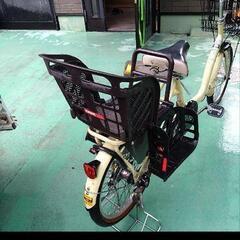 クリーム色 シティサイクル チャイルドシート付きの画像