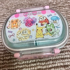 子供用お弁当箱、タンブラー、ミニハンカチの画像