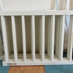 カトージ木製ベビーサークル　　