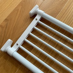 ポール突っ張り棚の画像