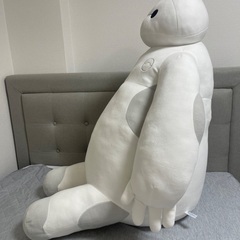 ディズニー 座り高さ75cm 大きめベイマックスぬいぐるみの画像