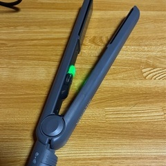 美品　サロニア　ヘアアイロン　動作確認済み　の画像
