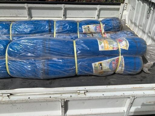 （未使用）防風ネット 青 「4mm目 2m×50m」×1本、＋　「4mm目 1.8m×50m」×5本　保管時の汚れあり「引き取りのみ」発送できません