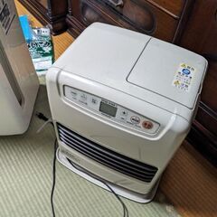 ダイニチのファンヒーターです。（６月１５日限定）