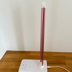 卓上ライトの画像