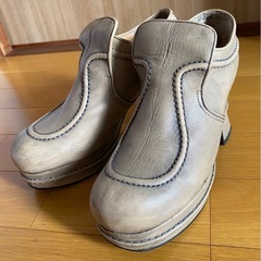 あしながおじさんヒールブーツの画像