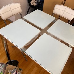 TOHMA ガラステーブル　と　ニトリチェア2脚　セットの画像
