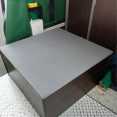 O2506-219　たたみBOX 収納付 キズ・汚れあり 現状渡し