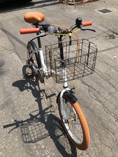 防犯登録解除済み 20インチ 6段切り替え 折りたたみ自転車