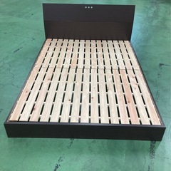 【複数在庫あり】マットレス付きクイーンベッドの画像