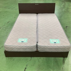 【複数在庫あり】マットレス付きクイーンベッド