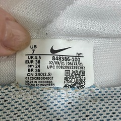 NIKE ナイキ　エアリフト　サンダル 白　24.0
　の画像