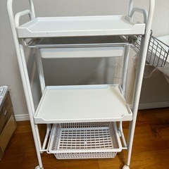 ワゴン　まつ毛エクステ　エステ