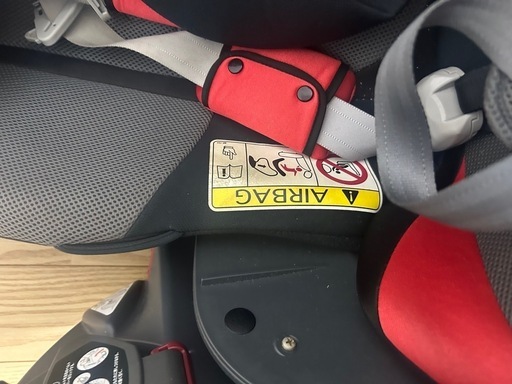 チャイルドシート　フラディアラクート