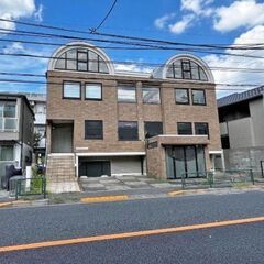 💞！仲介手数料無料！💕💞吉祥寺駅徒歩10分💞スタジオ・店舗・事務所・２世帯など多目的に利用可能！💞延床390㎡の広々とした4LDK＋店舗のお部屋💞カースペース3台駐車可能💞 - 武蔵野市