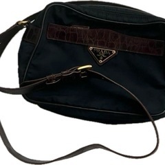 PRADA ショルダーバッグ
