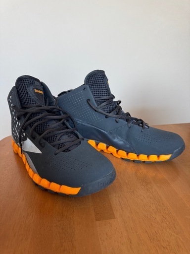 Reebokシューズ