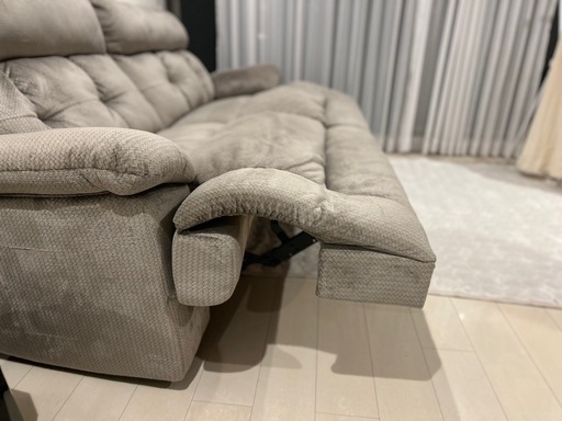 リクライニングソファー　グレージュ 美品】アシュレイ リクライニングソファー（グレー・ふかふか