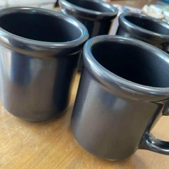 黒のマグカップ４個セットの画像