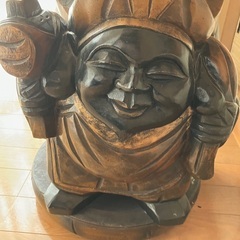 七福神らしき木彫オブジェの画像
