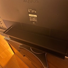 SHARP AQUOS 52インチ【テレビ裏収納付】の画像