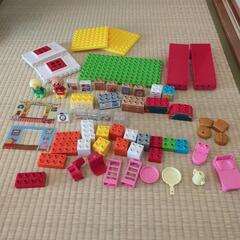 おおきなパン工場とすてきなおうちブロックバケツの画像