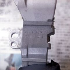 現行ジムニー　純正革ハンドルの画像