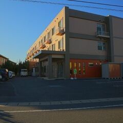 週2日～OK！早番はさらに時給アップ！年齢不問！日勤ケアスタッフの画像
