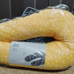 〈9500円→4500円❣️新品未使用✨〉シンプリーグッド 授乳クッション(ナッシングピロー) U型の画像