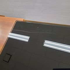 J9746　エレコム　ガラスTV台　PDR-SU42NBK　ブラック　クリーニング済み【リユースのサカイ柏店】参考価格31,500円の画像