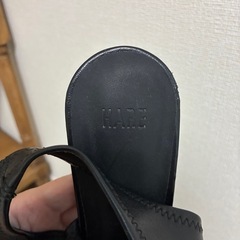 HARE ブラック スリッポンサンダル Mの画像