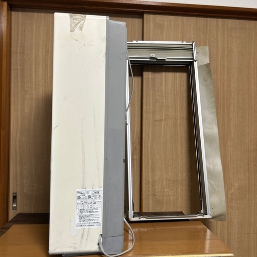 SP498 Haier 窓用エアコン　JAー16M ／2014年製
