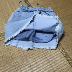 スカート中にパンツ付き150サイズの画像