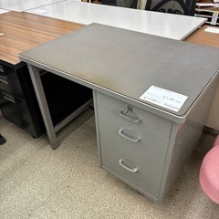 リユースのサカイ東金店　袖机付きデスク　※鍵付き　TJ12624