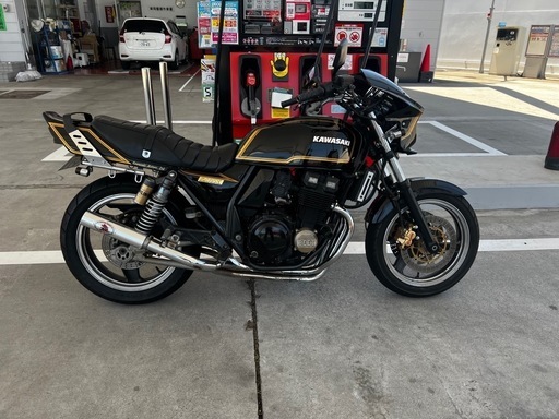 KAWASAKIカワサキ　ZRX400