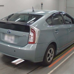 プリウス30000km 車検2027/4の画像
