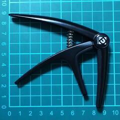 (手渡しのみ) 美品 島村楽器ブランドのカポタスト 黒 ➃(アコ...