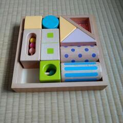 木製積み木　ガラガラ　の画像