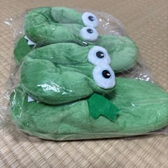 【プライズ品・未使用】ワニ風キャラクター スリッパ（ワニワニパニック風？）の画像