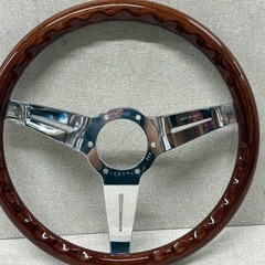 🚗【ステアリング】入荷！超美品ナルディウッド ポリッシュスポーク【カー用品高価買取アールワン田川】の画像