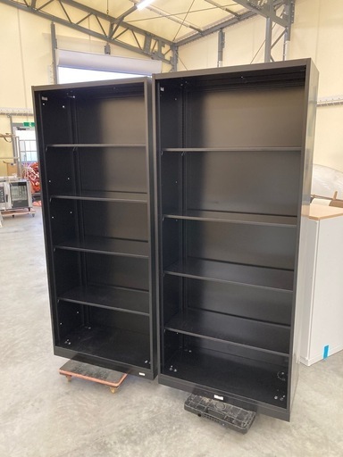 【OF-40】オカムラ レクトライン オープン書庫 ブラックスチール 書棚 オープンキャビネット　検)事務机　オフィス チェア　会議 椅子　ロッカー　ミーティングテーブル　応接ソファ 店舗 事務所 什器　書庫 本棚 ラック デスク スチール 美品多数 格安 【中古オフィス家具】