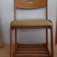 カリモク　チェア