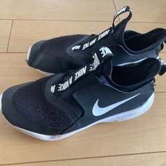 NIKEスニーカー22.5cm
