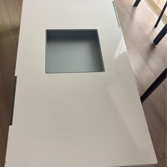 ダイニングテーブル