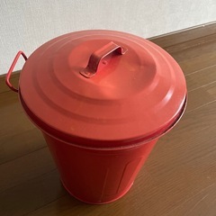 インテリア　ゴミ箱の画像