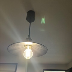 電球付き　ニトリ　ペンダントライト の画像