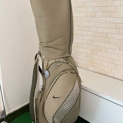 中古☆ナイキ　ゴルフ☆キャディバッグ（中古・傷有）　おまけポーチ...