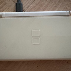 任天堂DS lite(カセットあり)