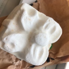 LUSH ラッシュ バスボブ    入浴剤の画像