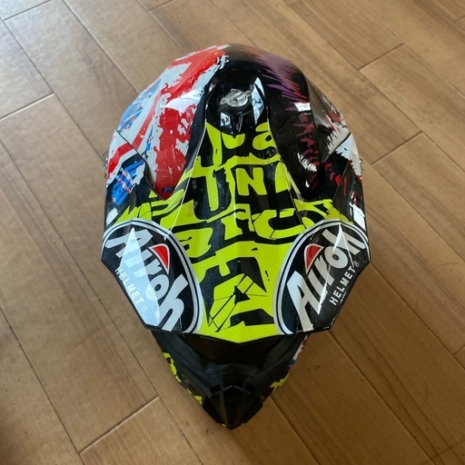 Airoh オフロード用ヘルメット ゴーグル付き